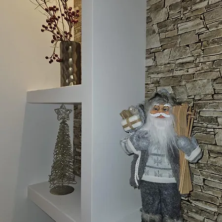 Andjela יהורינה